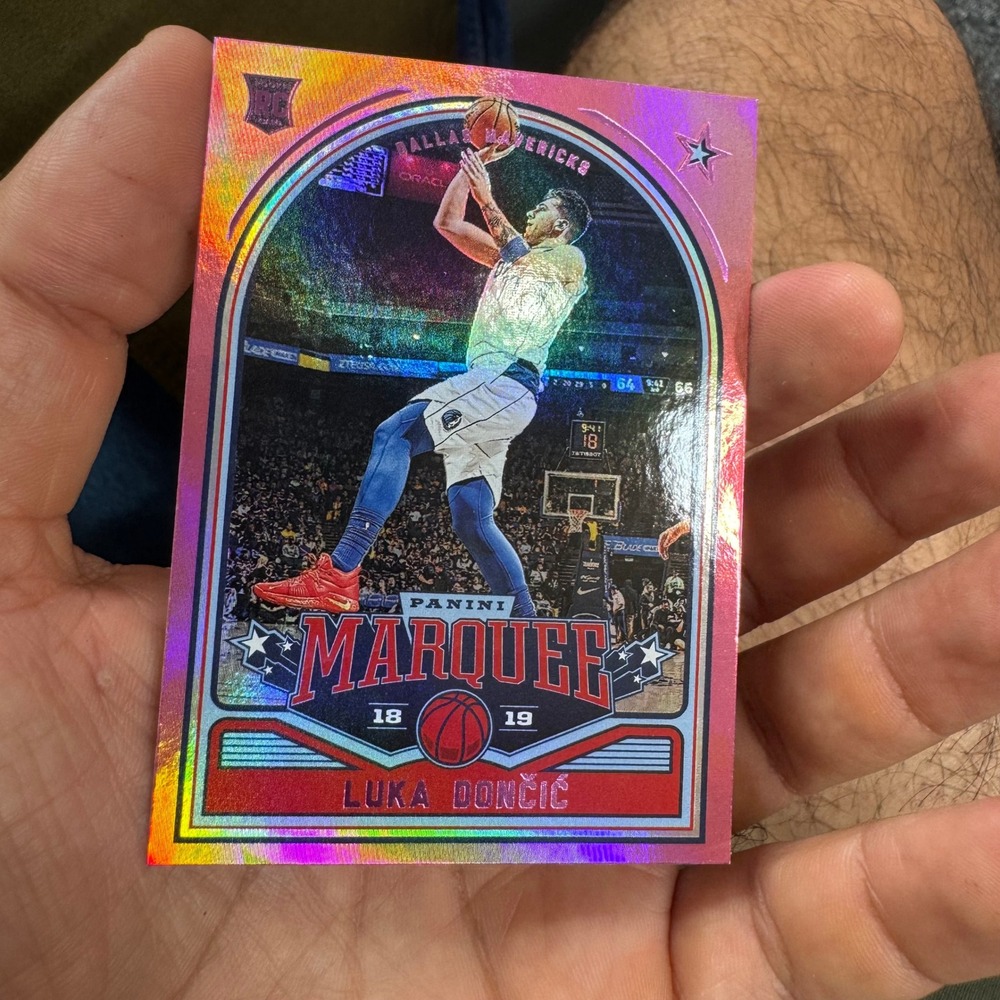 Panini Luka Doncic Trading Card Pink Marquee Rookie 2018-19 Chronicles No. 255